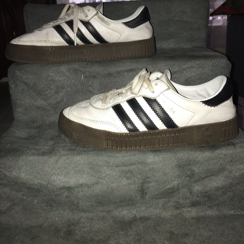 Adidas sambarose